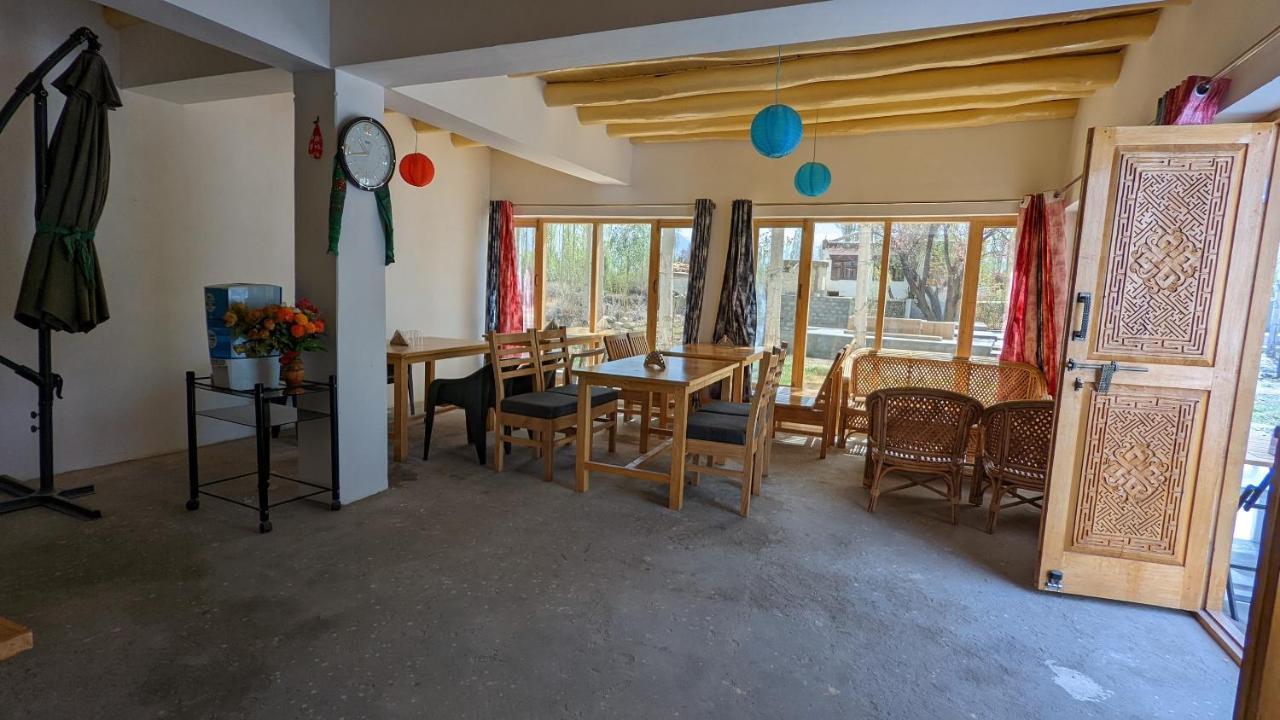 Sernang Homestay Hundar Exterior foto